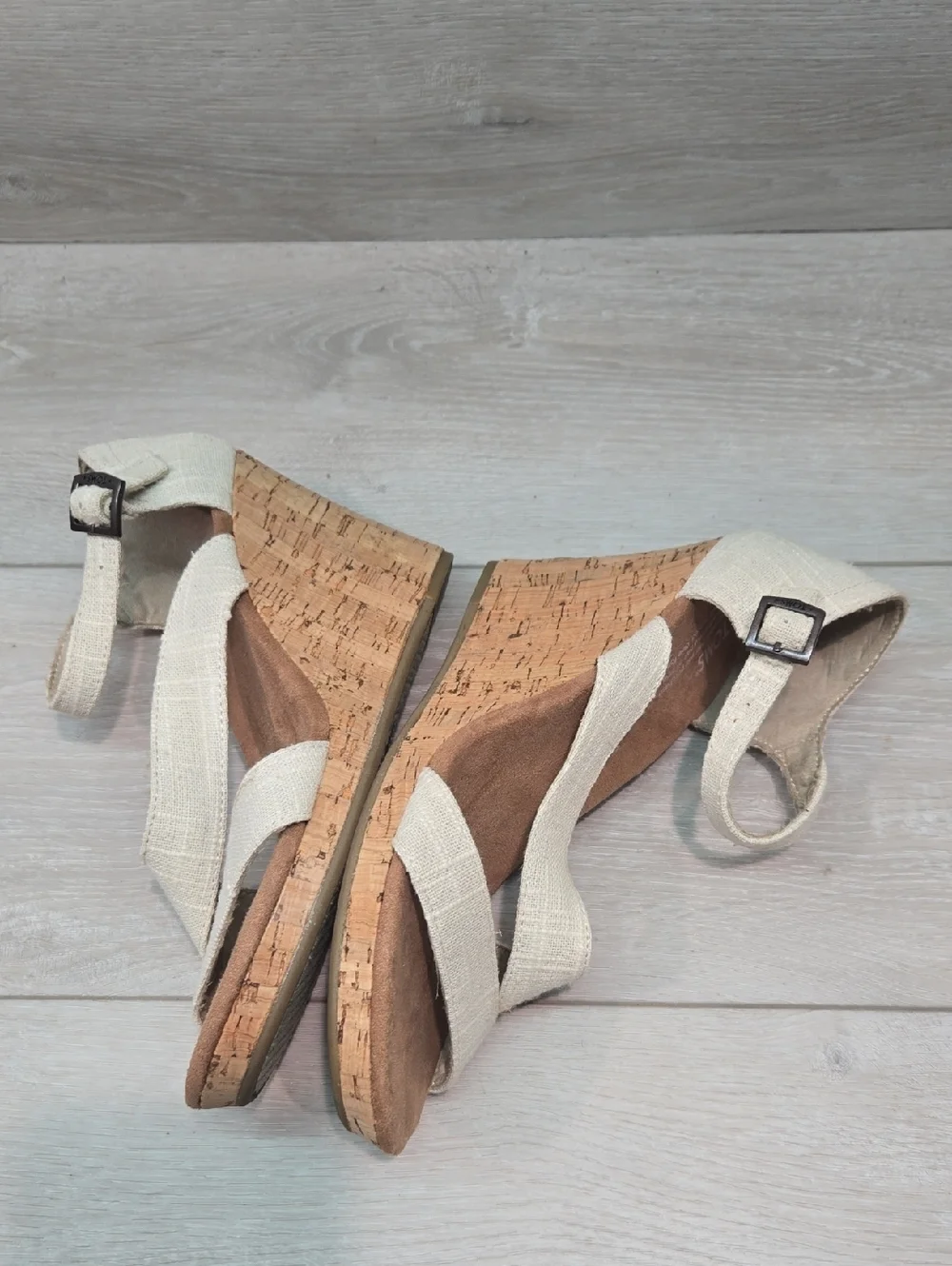Toms Women Cork Wedge Sandals  Ankle Strap in Natural Shoes Sz 9